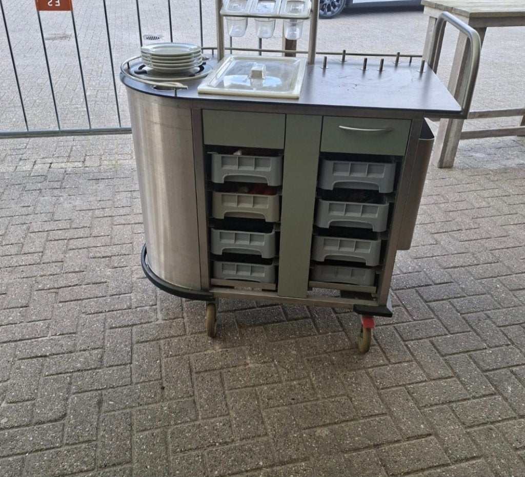 Nette serveerwagen, Ophalen, Gebruikt