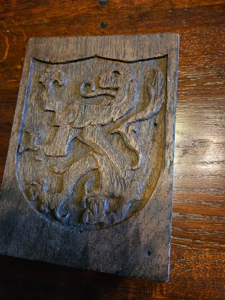 Eikenhouten wapen van Nederland - Houtsnede Leeuw, Ophalen of Verzenden