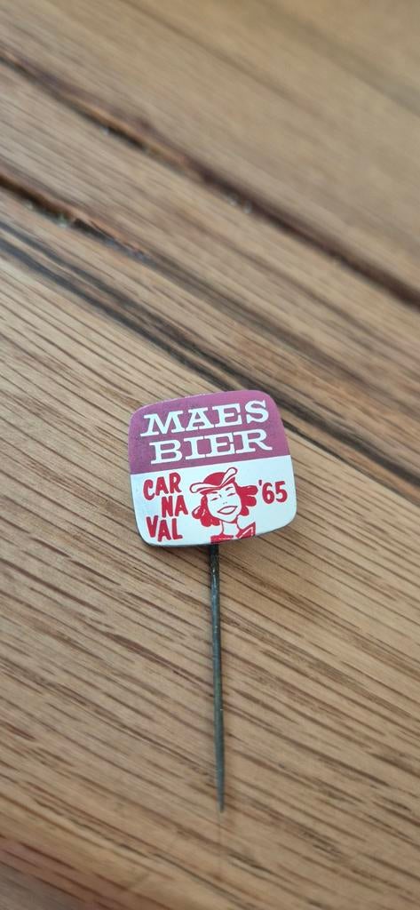 Speldje Carnaval Maes bier 1965, Verzamelen, Ophalen of Verzenden, Overige onderwerpen