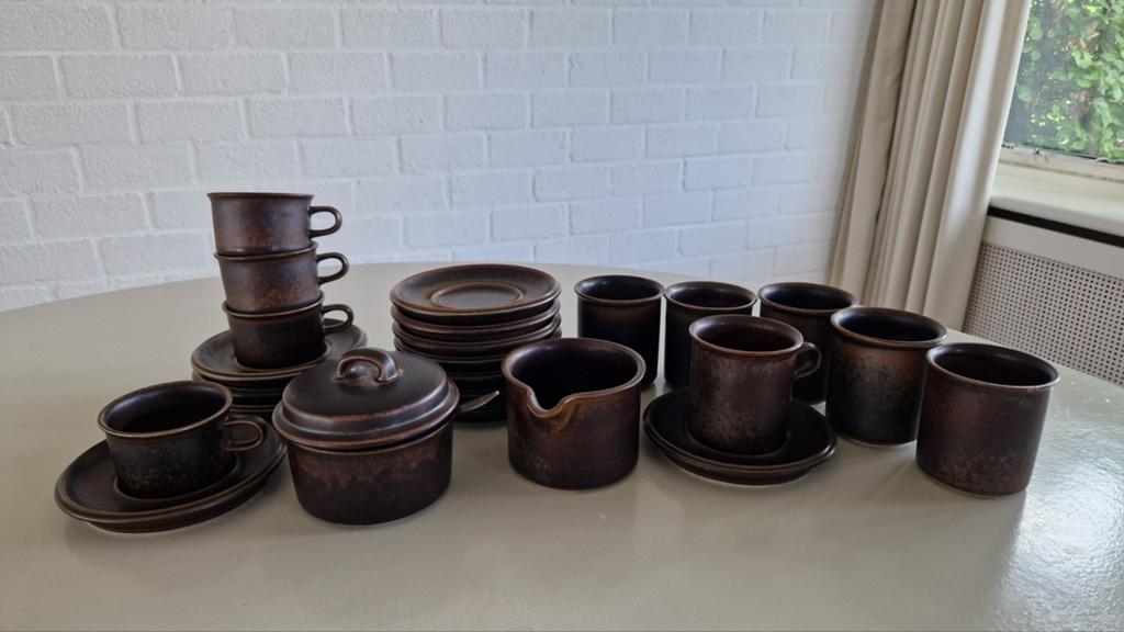 Arabia Ruska koffie & thee servies, Antiek en Kunst, Ophalen