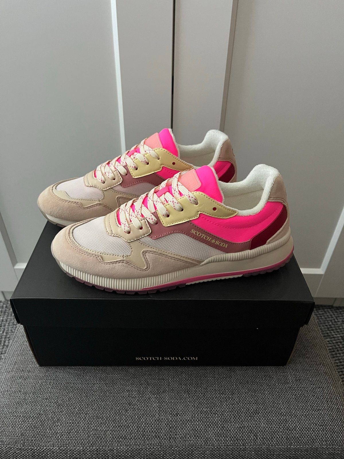 Nieuwe Scotch & Soda sneakers dames maat 39, Ophalen of Verzenden, Nieuw, Roze, Sneakers of Gympen