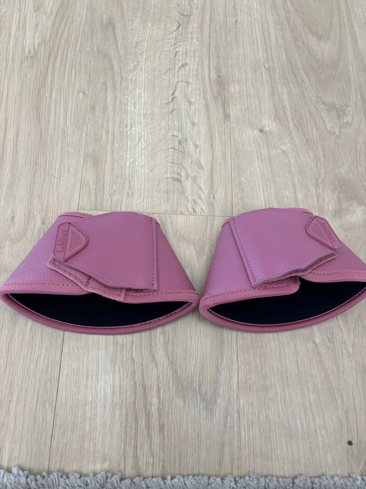 Springschoenen Lemieux Peony maat L nieuw, Dieren en Toebehoren, Paarden en Pony's | Beschermers, Ophalen of Verzenden, Zo goed als nieuw