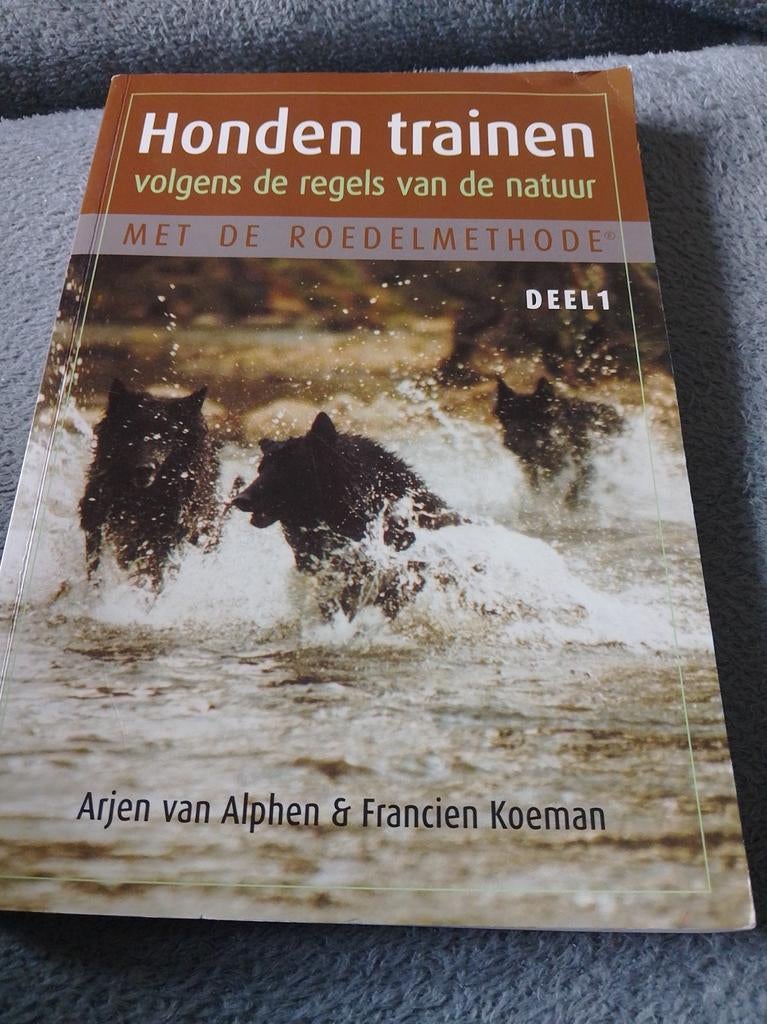 Arjen van Alphen - 1, Boeken, Honden, Ophalen of Verzenden, Zo goed als nieuw, Arjen van Alphen; Francien Koeman