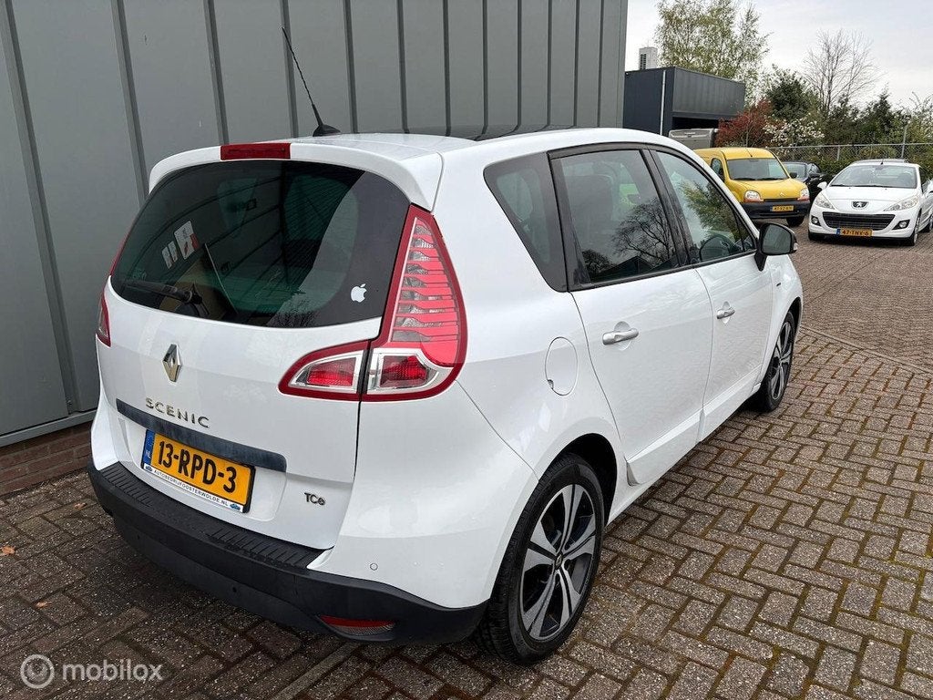 Renault Scénic 1.4 TCe Bose MOTOR KAPOT, Auto's, Renault, Voorwielaandrijving, Euro 5, 1295 kg, 4 cilinders