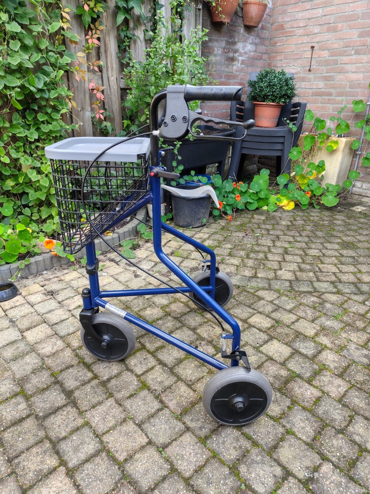 3 wiel rollator, Ophalen, Opvouwbaar, Gebruikt