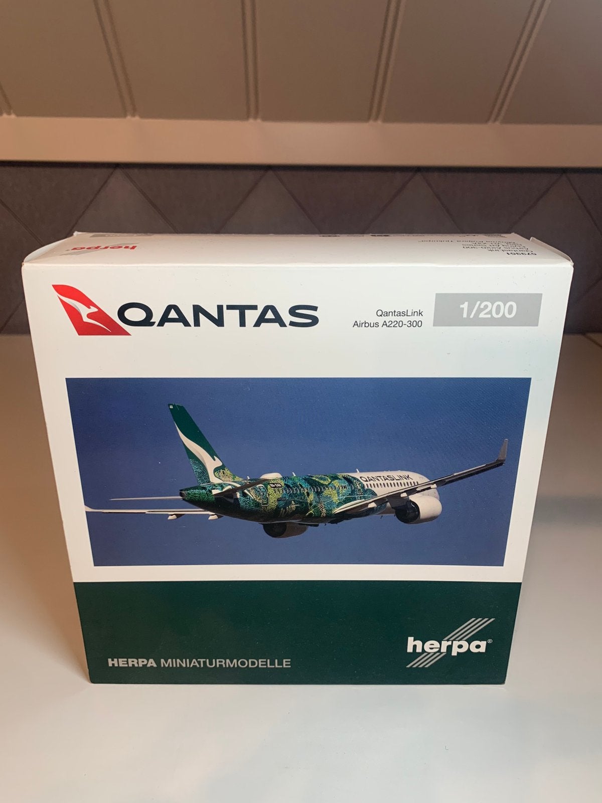 Quantas link A220-300 herpa(Diecast), Ophalen of Verzenden, Nieuw, Schaalmodel