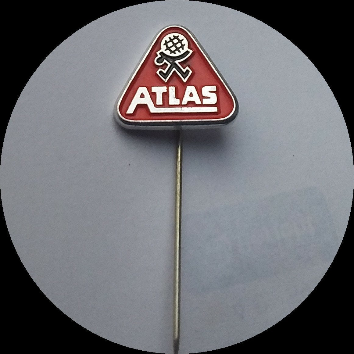 ATLAS wegenbouw machine speldje, Ophalen of Verzenden, Zo goed als nieuw, Transport, Speldje of Pin