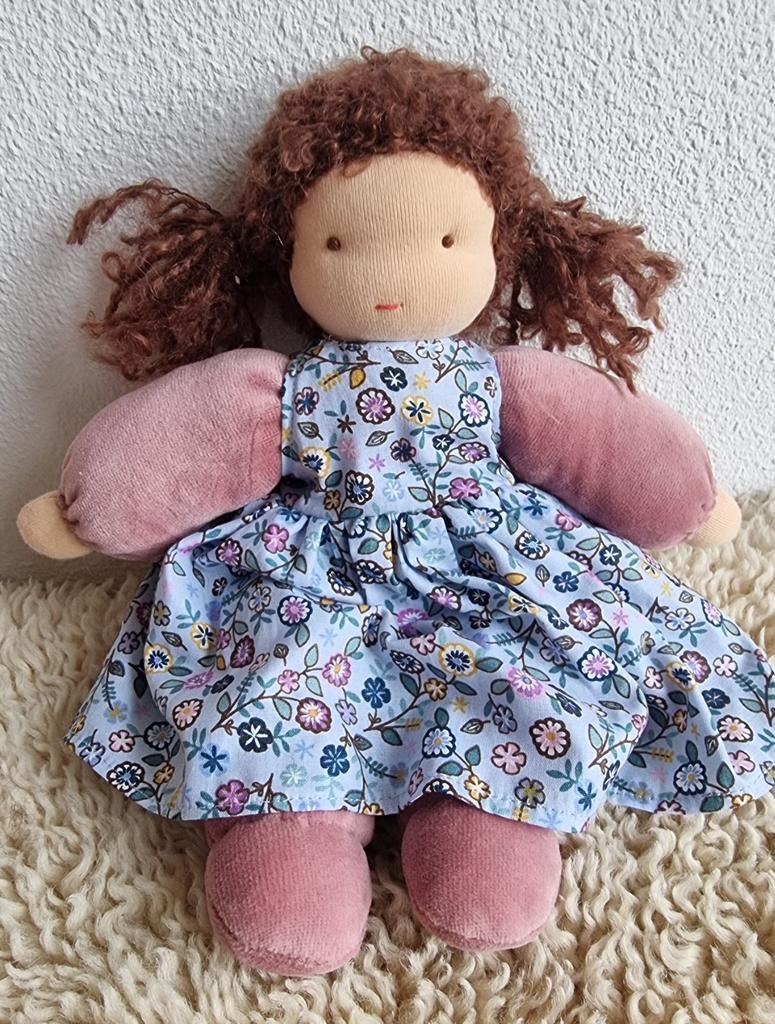knuffelpop / zonnekindpop met jurkje naar keus., Ophalen of Verzenden, Nieuw, Overige typen