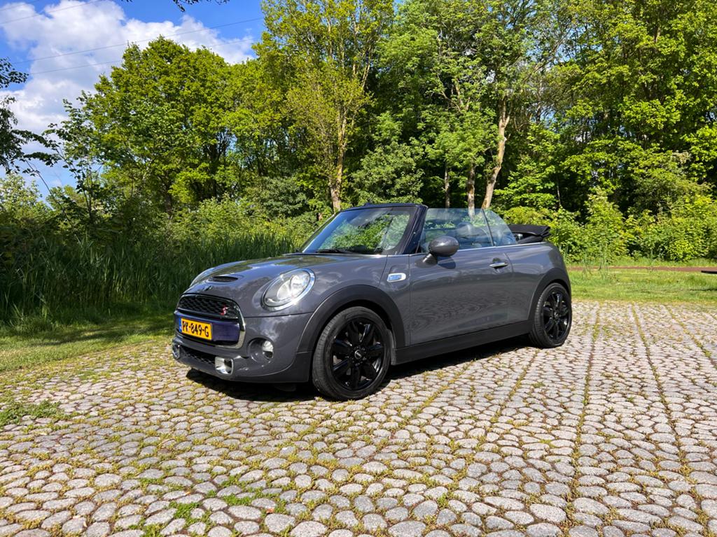 Mini 2.0 S Cooper Cabrio 2016 Grijs, Auto's, Voorwielaandrijving, 1998 cc, Zwart, Cabriolet