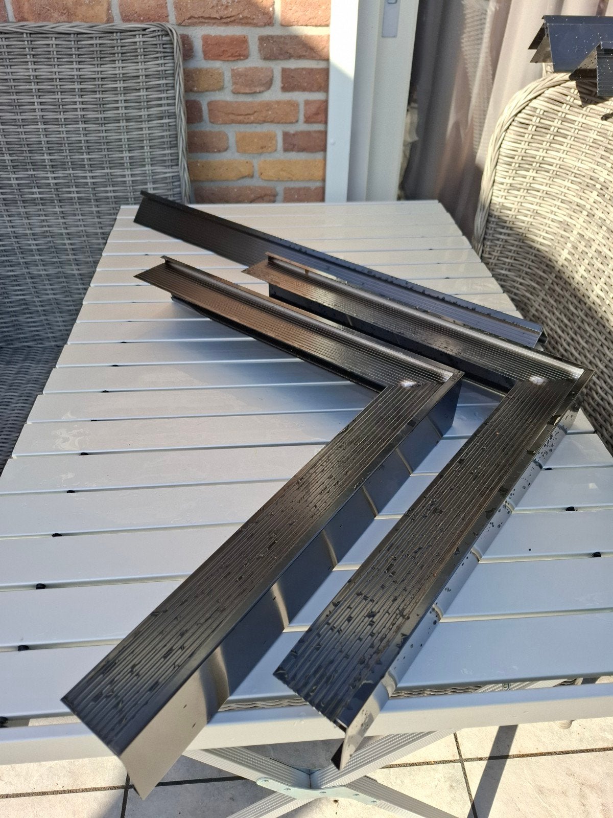 Aluminium daklijsten zwart