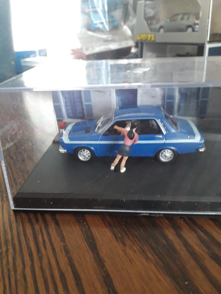Renault 12 Gordini 1/43 met diorama, Hobby en Vrije tijd, Modelauto's | 1:43, Ophalen of Verzenden, Auto, Overige merken
