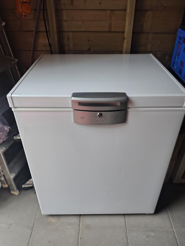 Vriezer vrieskist Beko amper gebruikt, Witgoed en Apparatuur, Vriezers en Diepvrieskisten, Vrieskist, Zo goed als nieuw, Energieklasse A of zuiniger