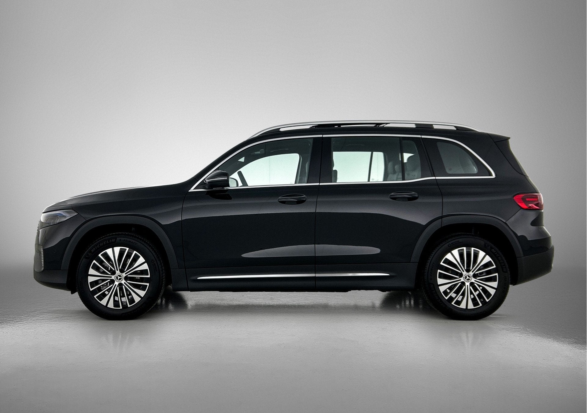 Mercedes-Benz EQB 250+ Business Solution Luxury 71 kWh | Sma, 2005 kg, 190 pk, Automatische klimaatregeling, 534 km