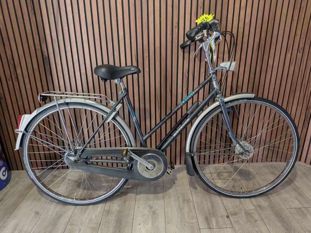Batavus Cambrige met 2nieuwe anti lek banden