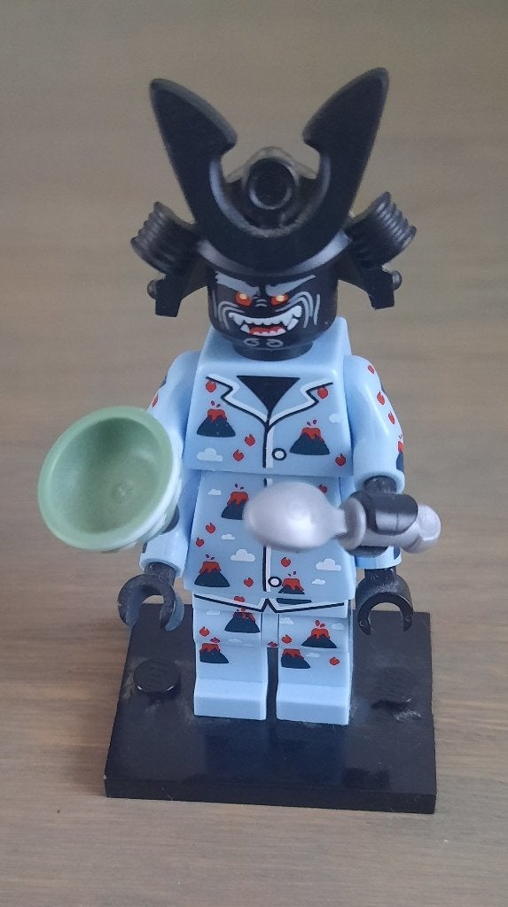 Lego minifiguur Ninjago Garmadon in Pyjama, Lego, Ophalen of Verzenden, Zo goed als nieuw, Minifiguur