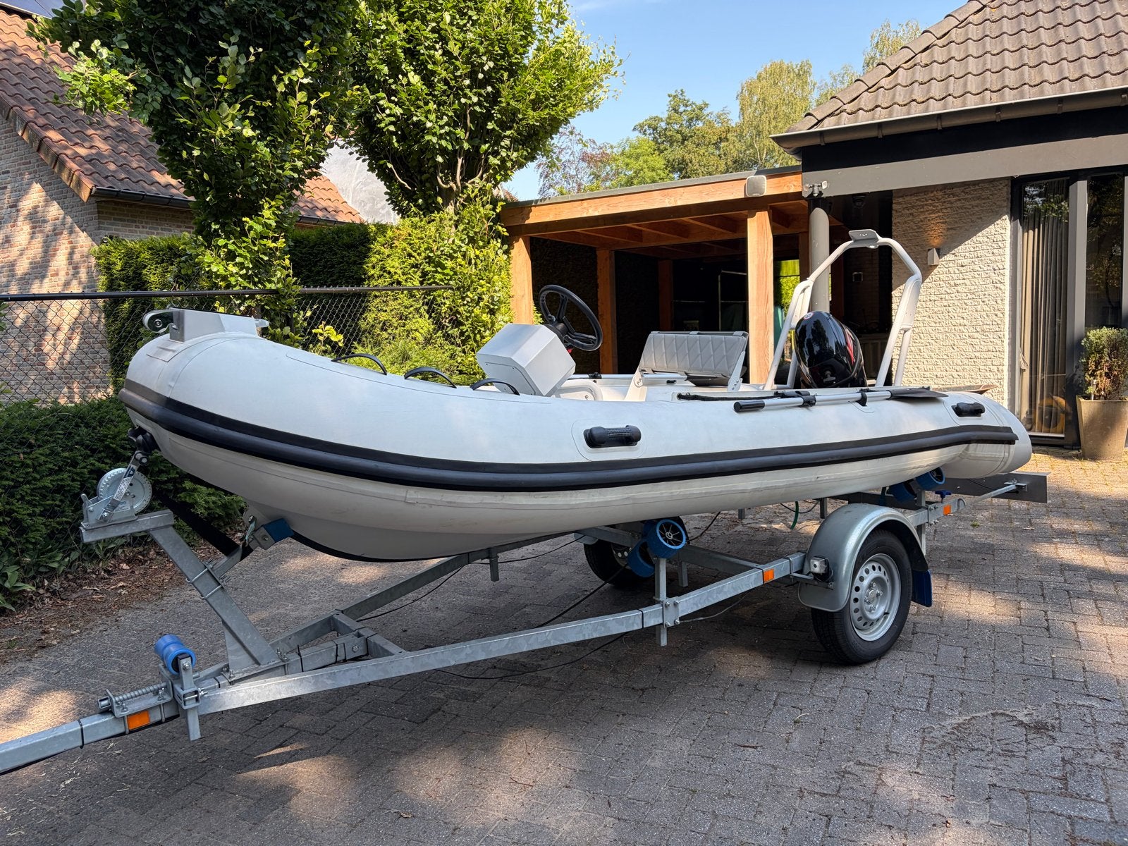 Hidea 9.9pk rubberboot met trailer en stuurconsole, Watersport en Boten, Inclusief motor, Zo goed als nieuw, Ophalen, Polyester/glasvezel