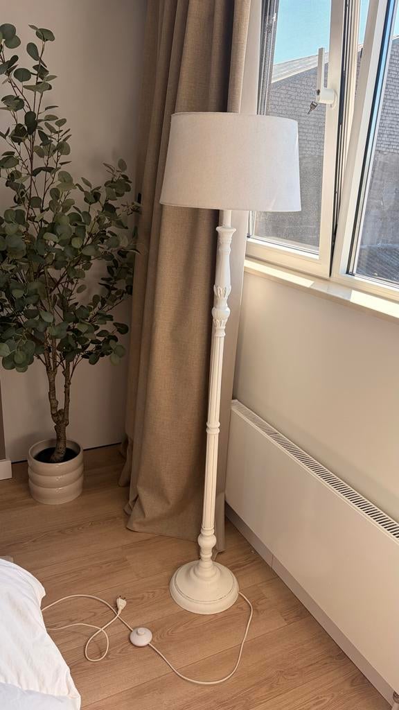 Landelijk vloerlamp in goede staat, Ophalen, Zo goed als nieuw, Hout, 150 tot 200 cm
