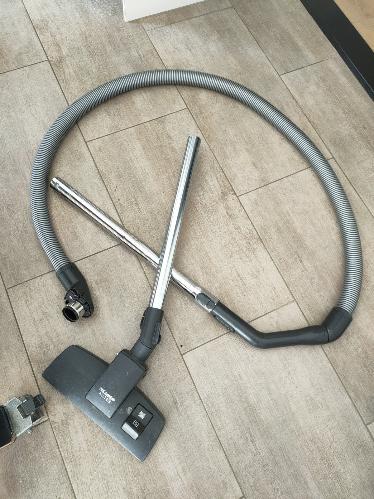 stofzuiger slang Miele, Witgoed en Apparatuur, Ophalen, 1200 tot 1600 watt