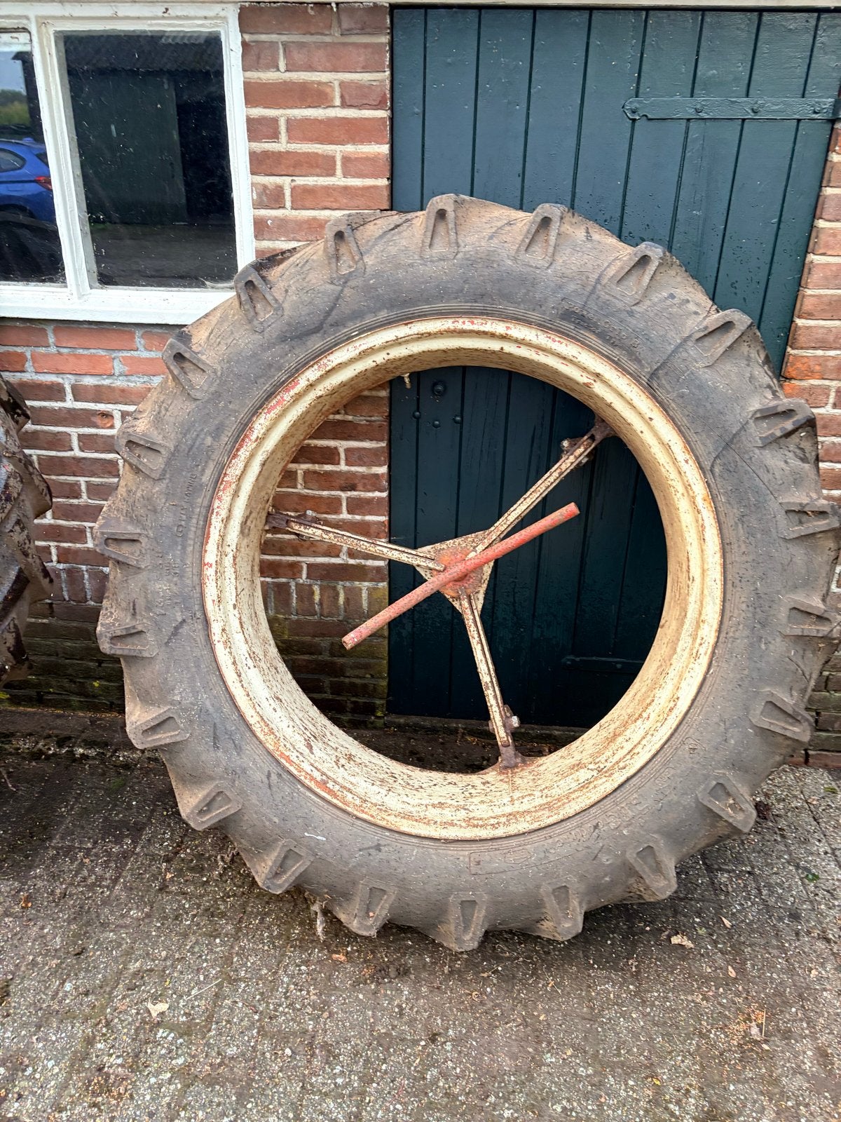 13.6 R38 Dubbellucht Tractorband met Velg, Zakelijke goederen, Ophalen