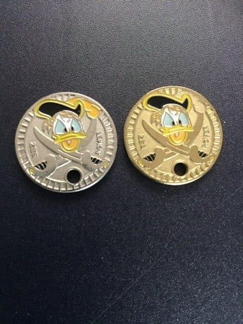 winkwelwagenmuntjes Donald Duck piraat 2x, Verzamelen, Ophalen of Verzenden