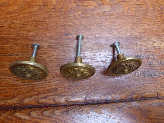 3 antieke knoppen voor kast e.d., Ophalen of Verzenden