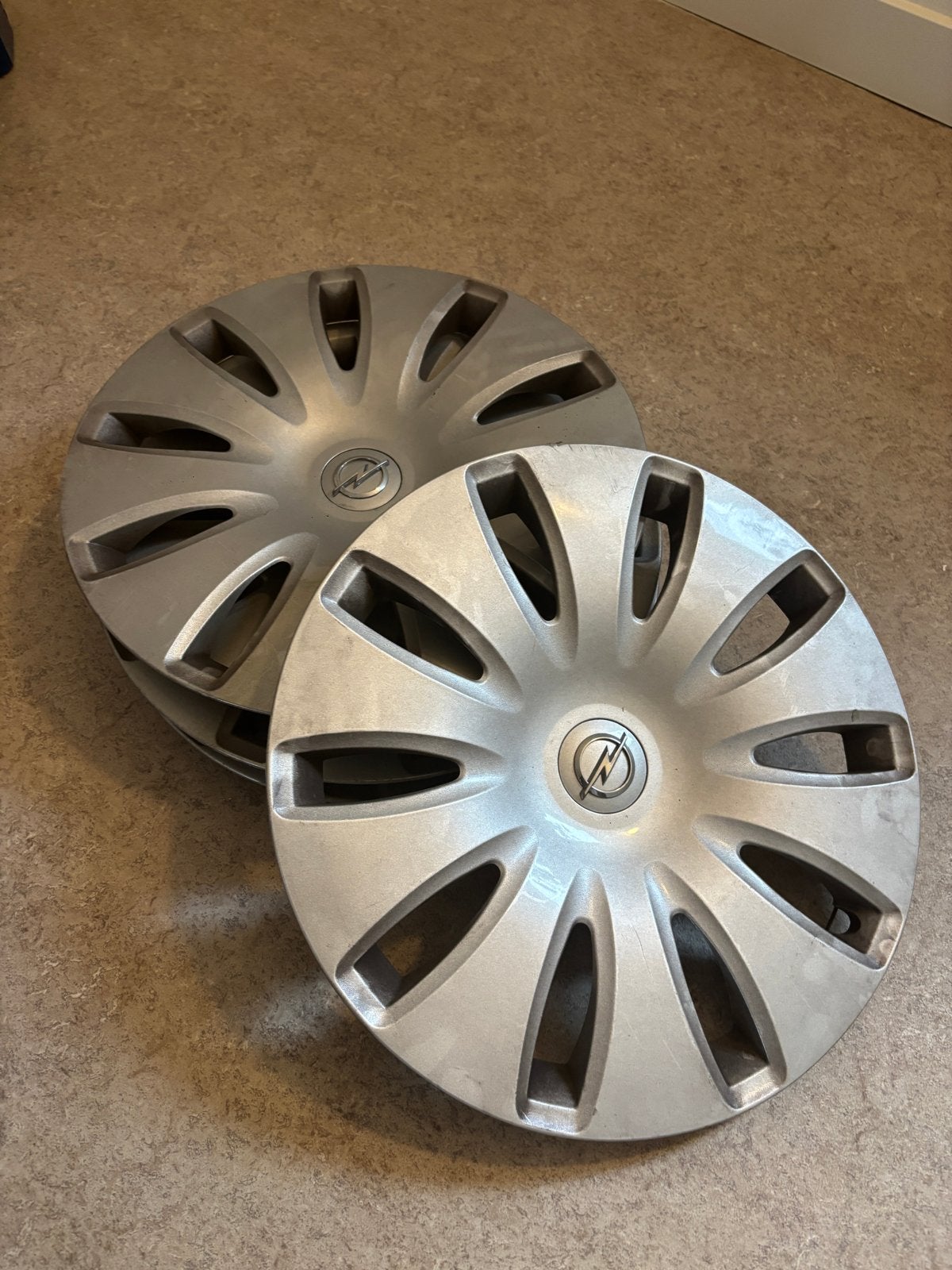 Opel wieldoppen - Set van 4 - 17 inch, Ophalen, Gebruikt