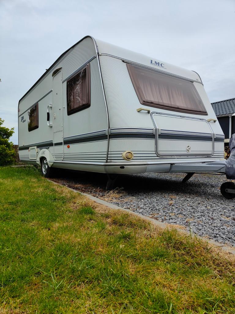 LMC Ambassador 560 caravan, Caravans en Kamperen, Caravans, Koelkast, Rondzit, Particulier, Tot en met 4