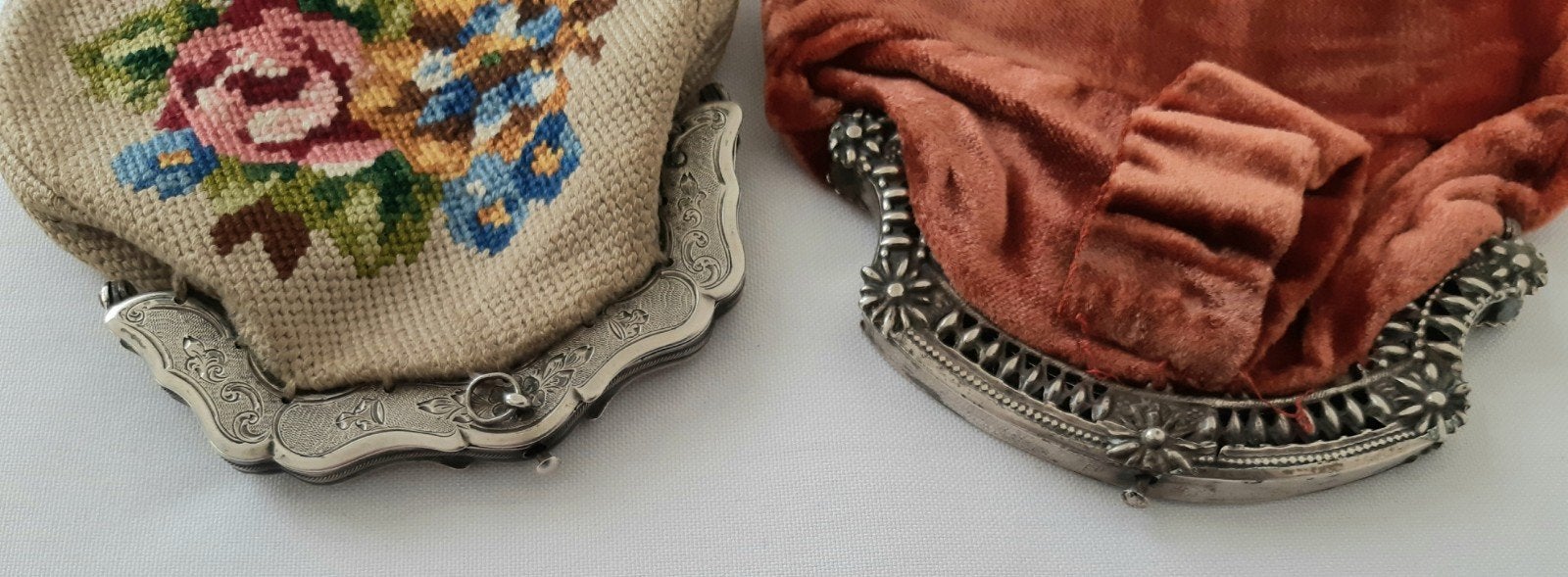 2 Antieke Beursjes met zilveren beugel 1874, Ophalen of Verzenden