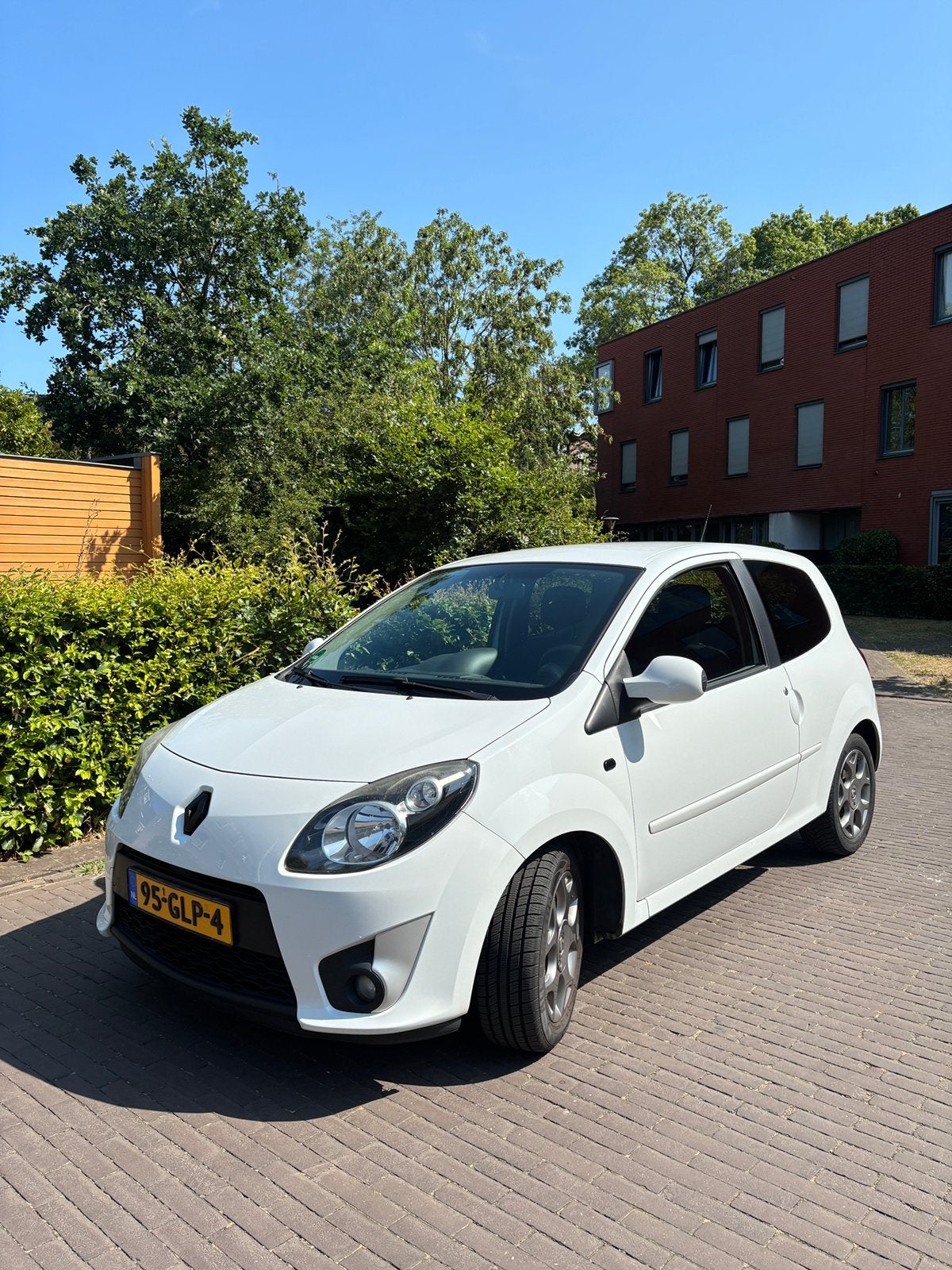 Renault Twingo 1.2 16V 2008 Wit, Auto's, Renault, Voorwielaandrijving, Twingo, 31 €/maand, 4 cilinders