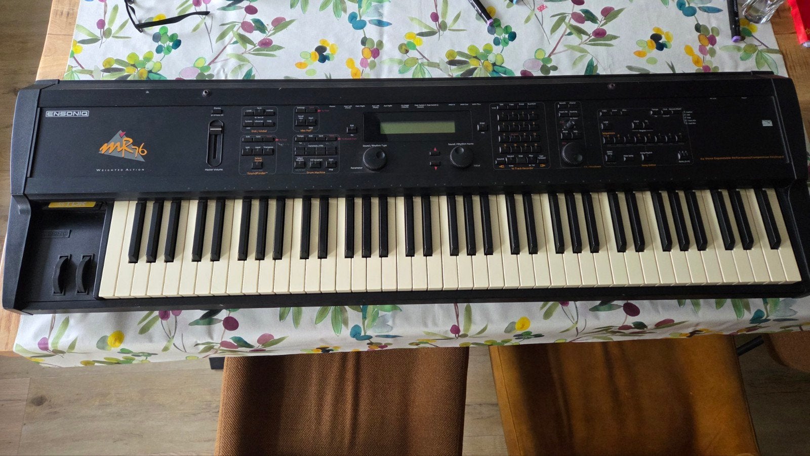 Ensoniq MR-76 Synthesizer met Handleiding, Gebruikt, Met midi-aansluiting, 76 toetsen, Ophalen