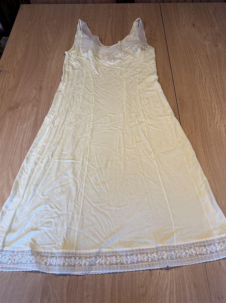 Lichtgele Nachtjapon Dames, Kleding | Dames, Ophalen of Verzenden, BH