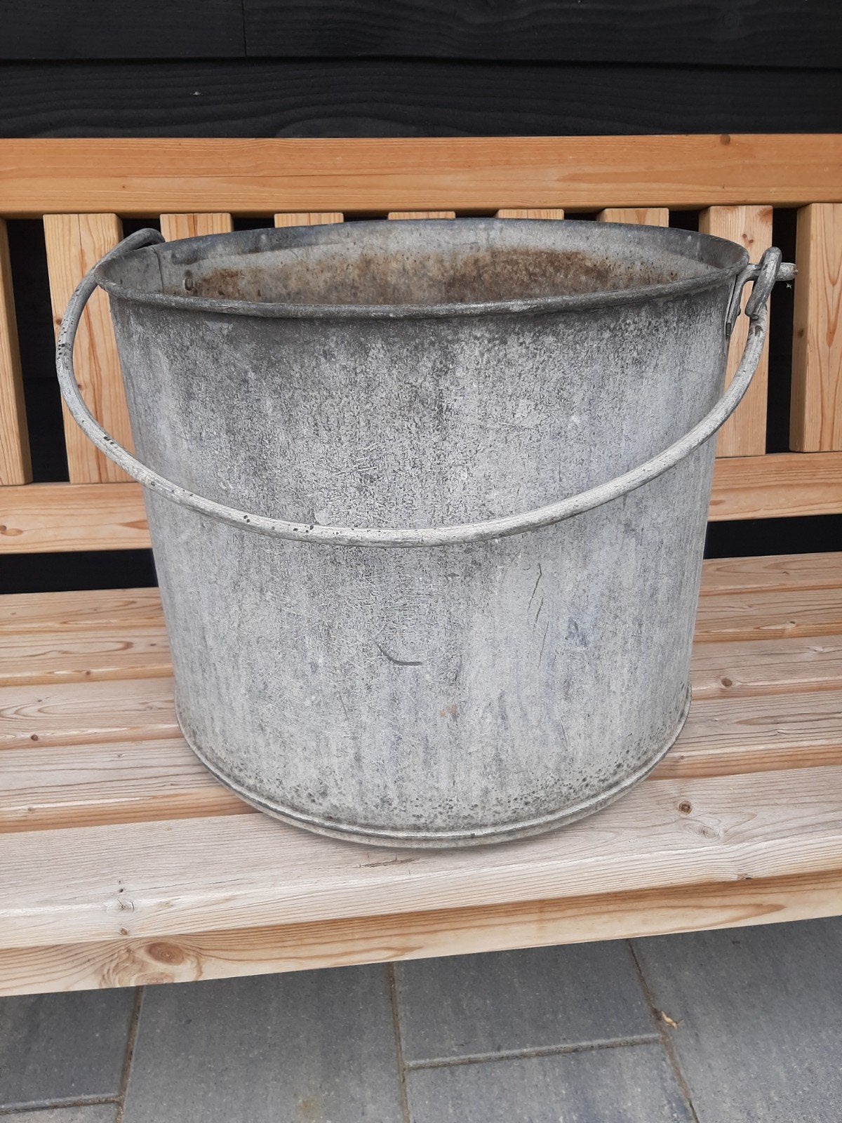 grote zinken ton, Ophalen