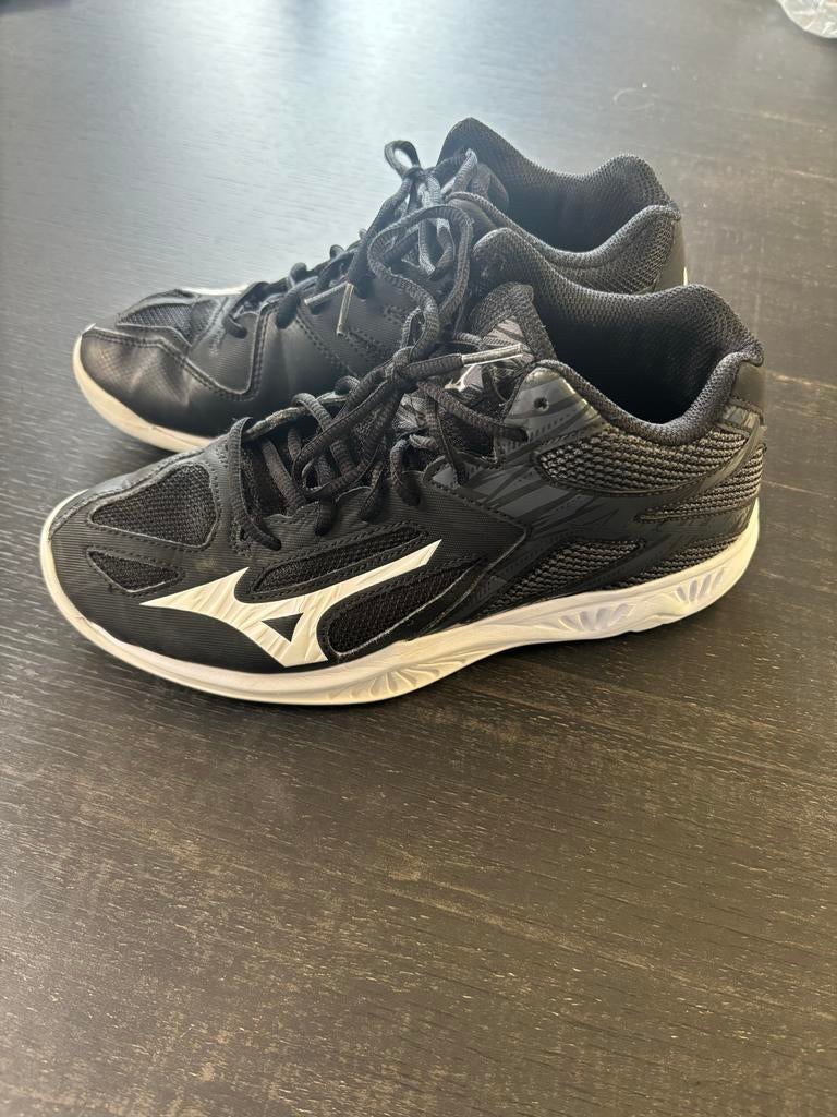 Zaal korfbalschoenen - Maat 40 - Zo goed als nieuw, Verzenden, Zo goed als nieuw, Schoenen