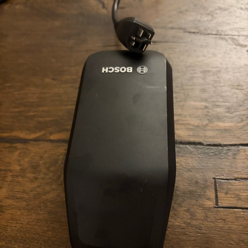 Bosch eBike Acculader BPC3200 (2A), Ophalen of Verzenden, Zo goed als nieuw