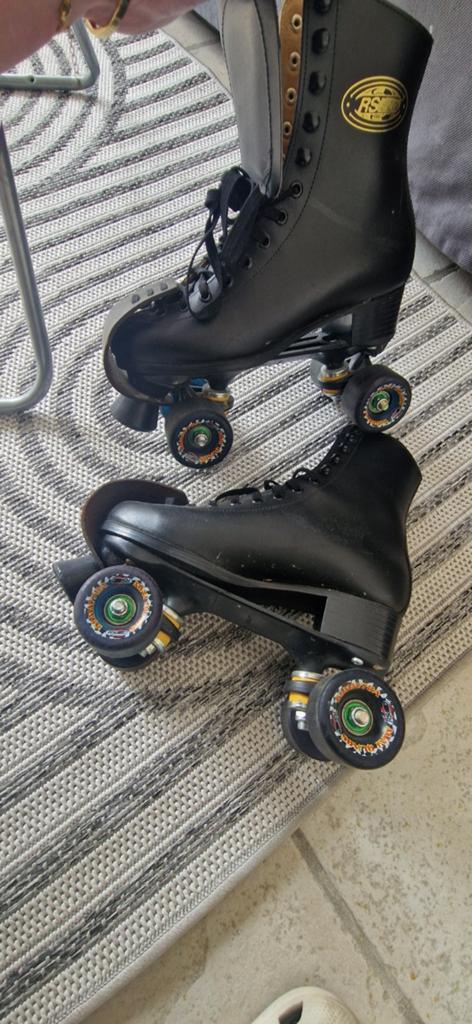 Zwarte Roller Skates - Maat 40, Ophalen of Verzenden, Gebruikt, Overige typen
