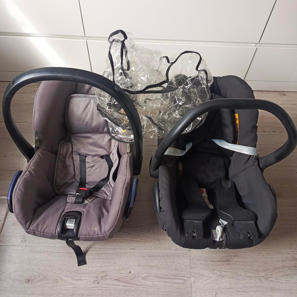2x Autostoeltjes - Maxi-Cosi & Chicco, 0 t/m 13 kg, Maxi-Cosi, Gebruikt, Autogordel