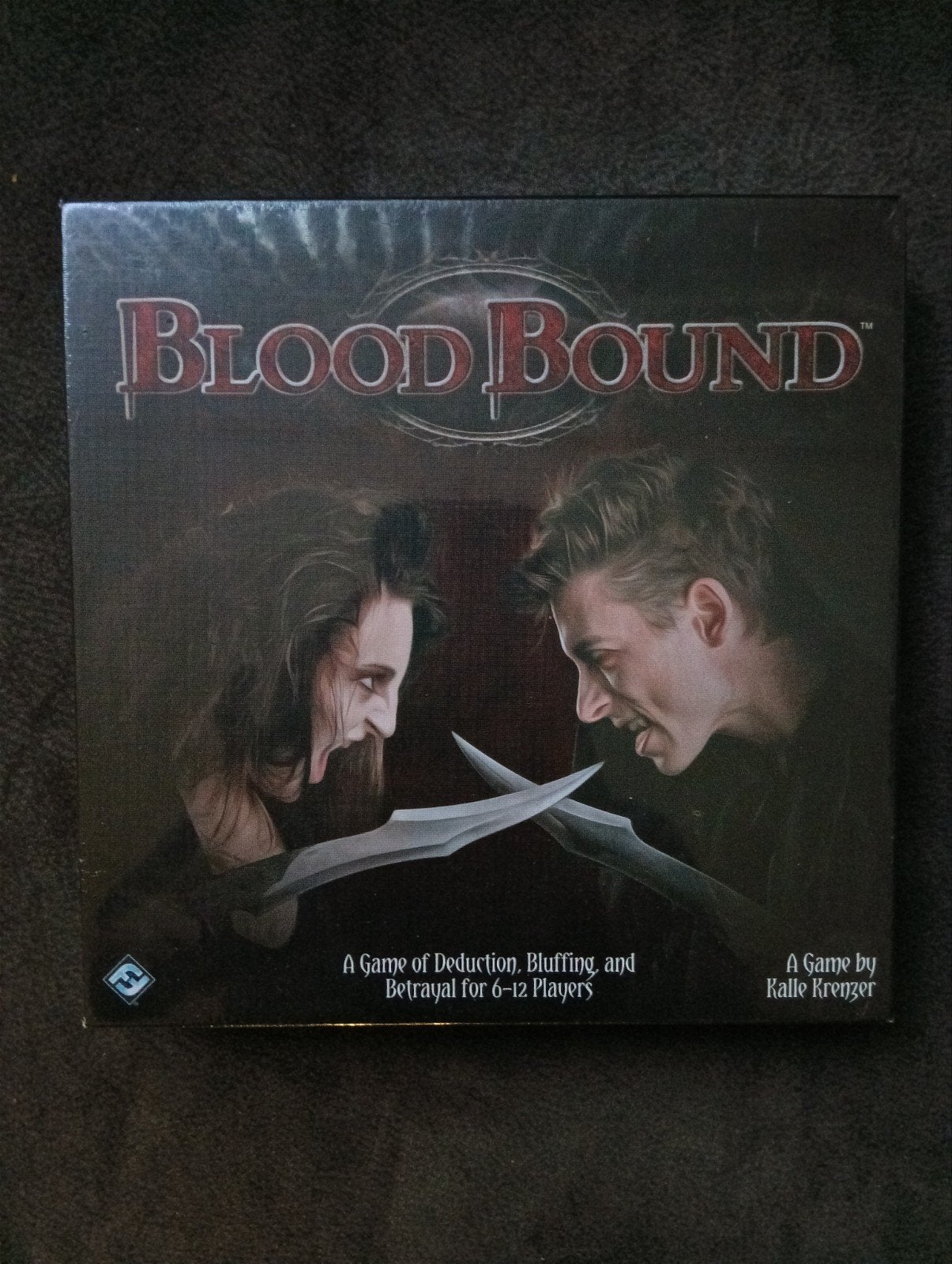 Blood Bound Bordspel - Nieuw in Seal, Vijf spelers of meer, Ophalen of Verzenden, Nieuw, Fantasy Flight Games