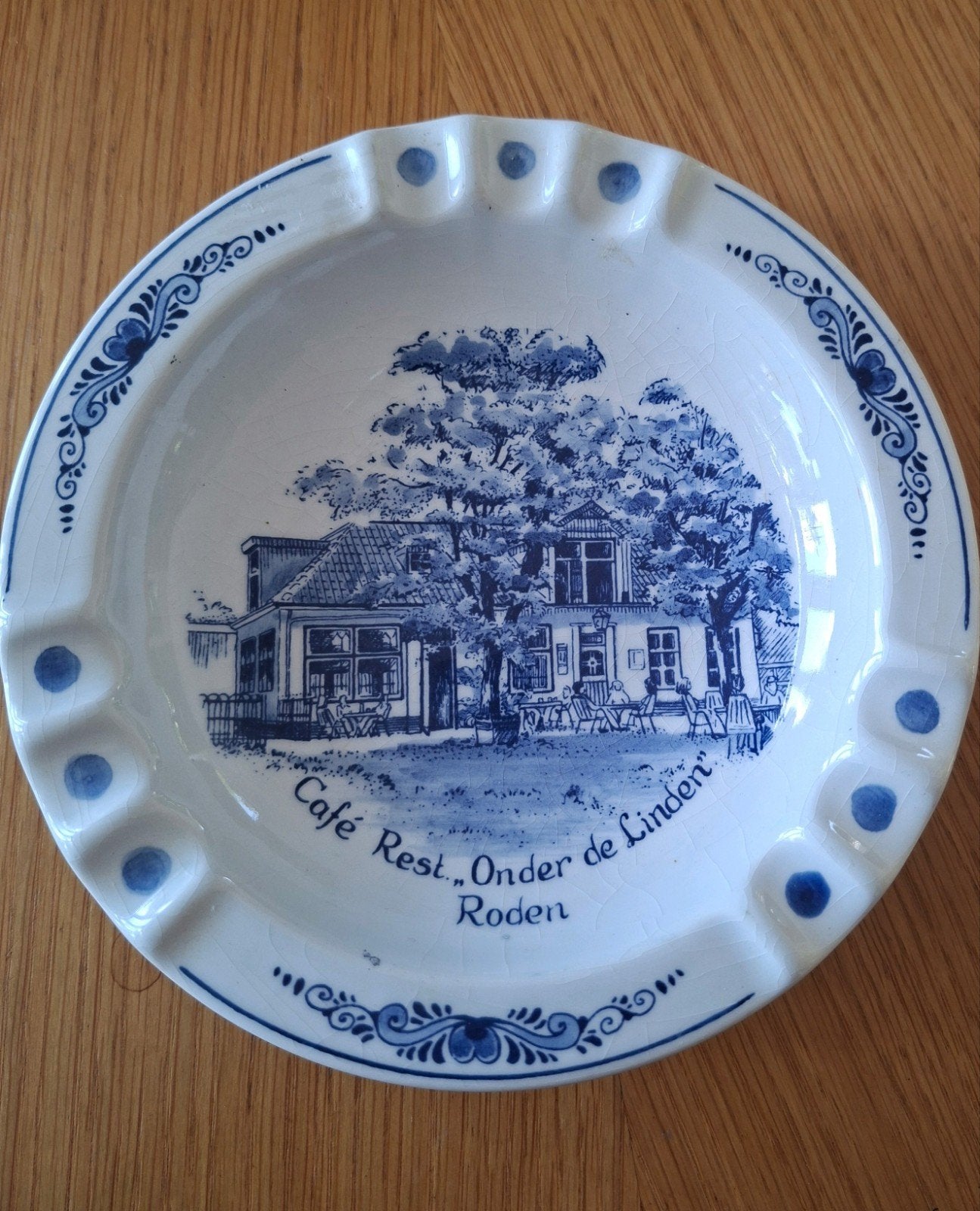 Delfts Blauw Asbak - Café Rest. "Onder de Linden" Roden, Ophalen of Verzenden