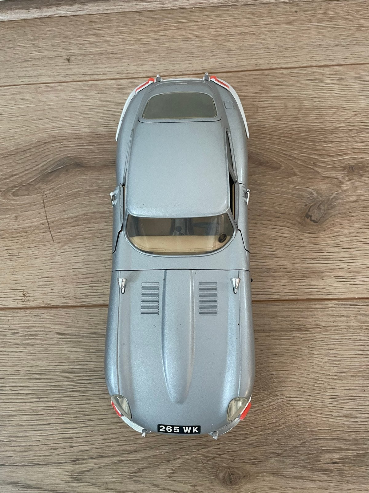 Jaguar E-Type 1961 Schaalmodel 1:18 - Burago, Hobby en Vrije tijd, Modelauto's | 1:18, Ophalen of Verzenden, Zo goed als nieuw