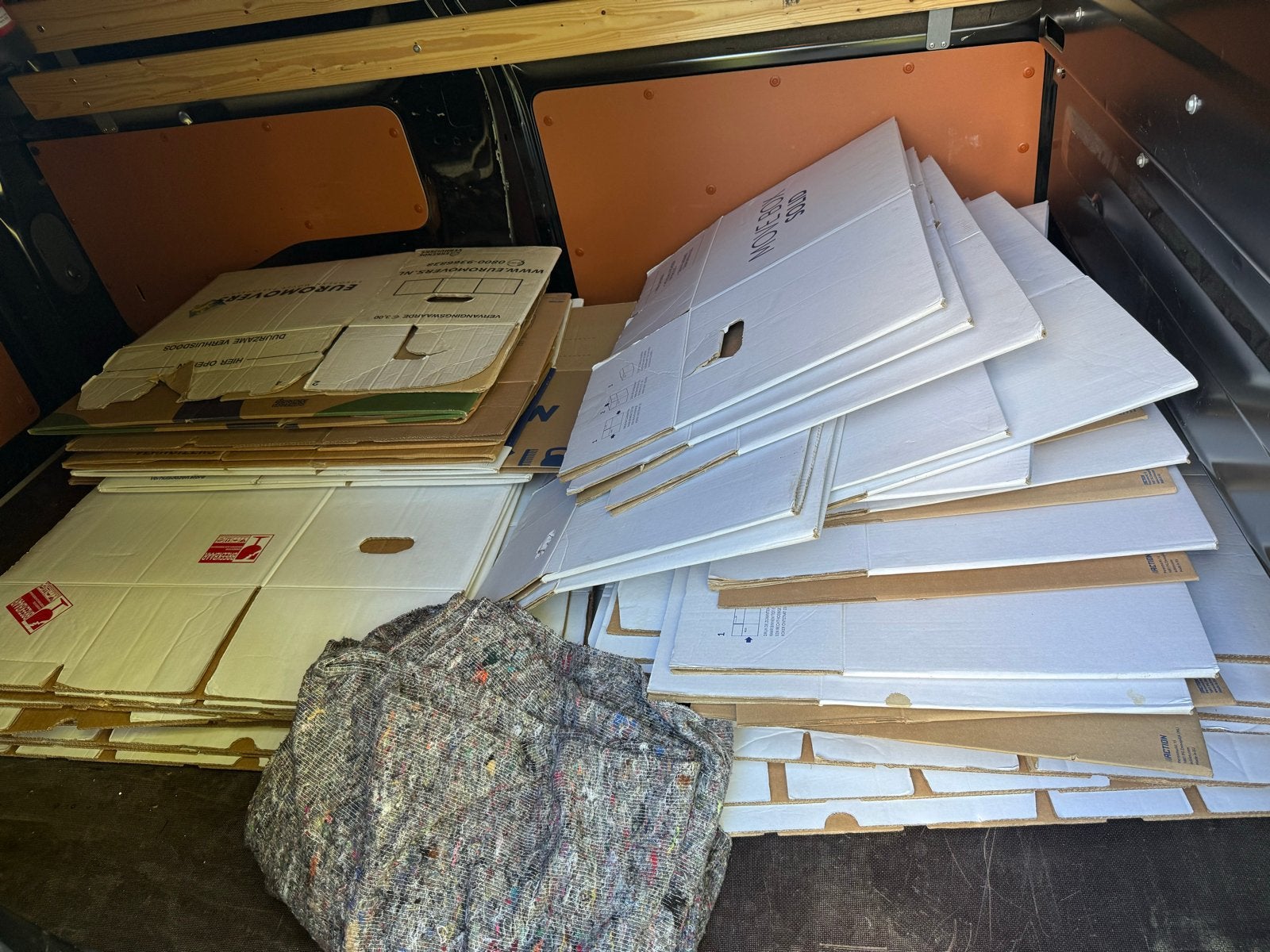 60 + gebruikte verhuisdozen, Doe-het-zelf en Verbouw, Kratten en Dozen, Ophalen, 40 tot 60 cm, Opvouwbaar, 50 tot 75 cm