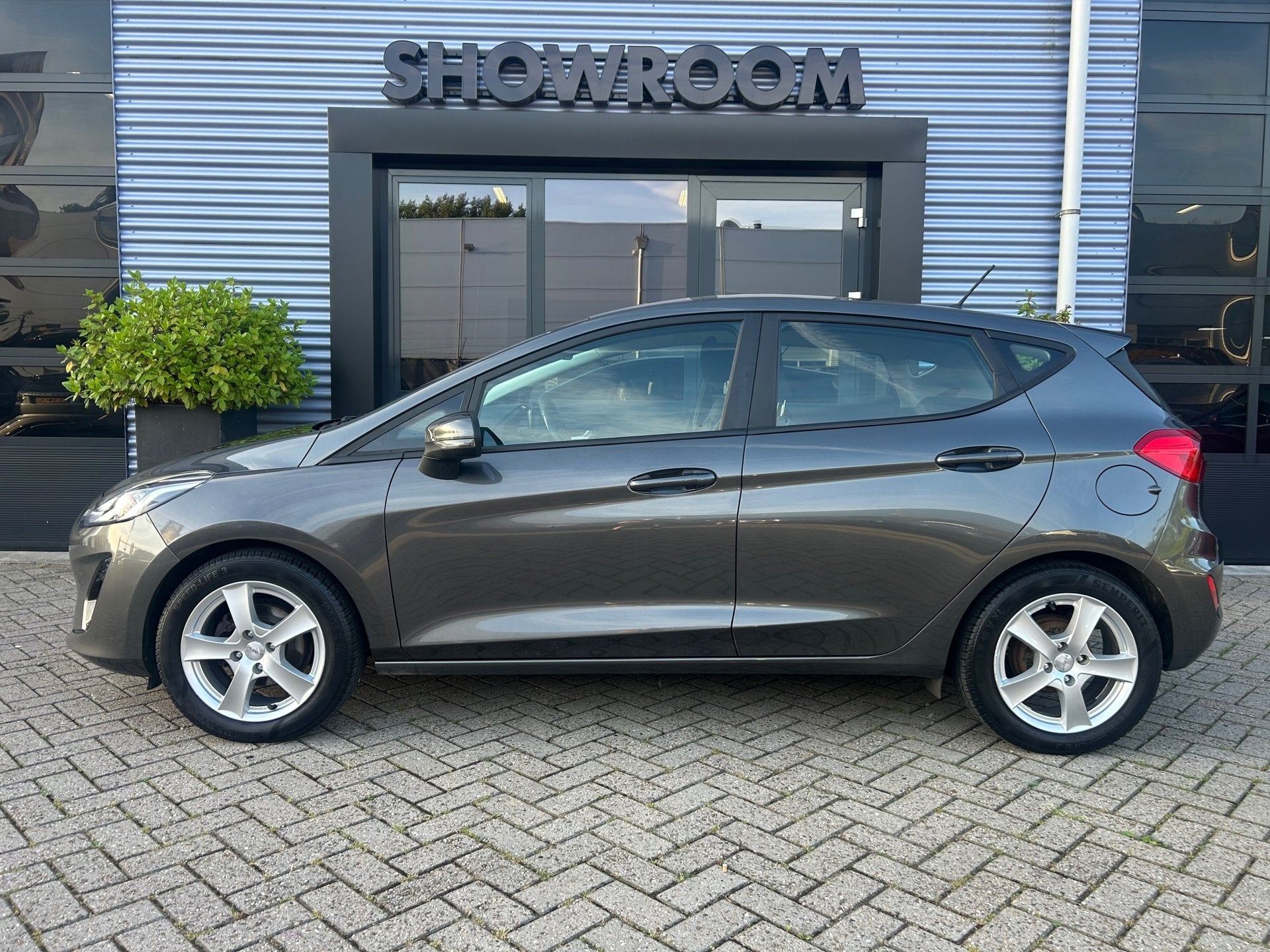 Ford Fiesta 1.0 EcoBoost Titanium AUTOMAAT|APPLECARPLAY|16in, Gebruikt, Bedrijf, 560 kg, Hatchback