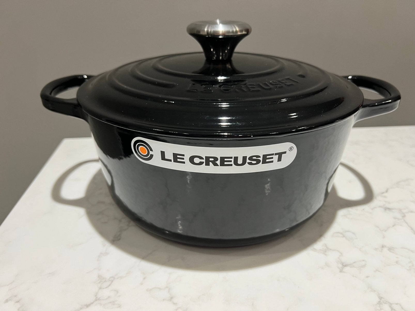 Nieuwe Le Creuset Onyx of Shiny Black 24 cm, Gietijzer, Nieuw, Ophalen of Verzenden, Keramische plaat