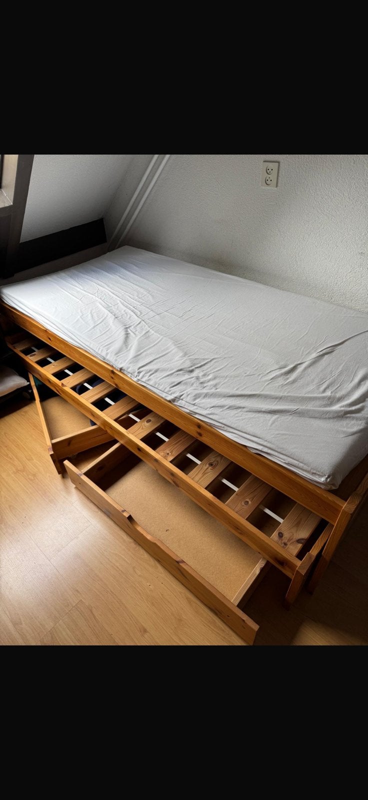 Uitschuifbed met 2 lades, Ophalen, Eenpersoons, Wit, Zo goed als nieuw