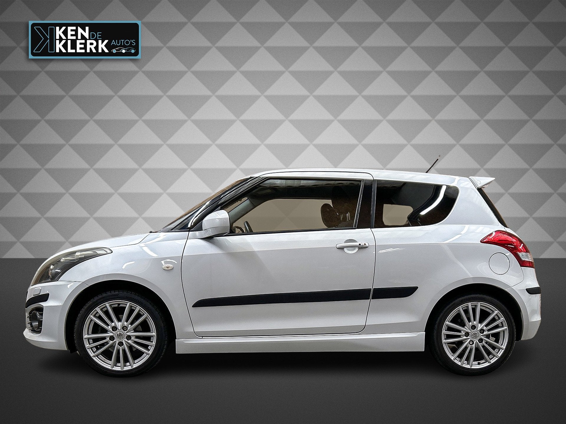 Suzuki Swift 1.6 Sport |Keyless | Dealer onderhouden | NAP!, Auto's, Suzuki, Voorwielaandrijving, Euro 5, 136 pk, Gebruikt