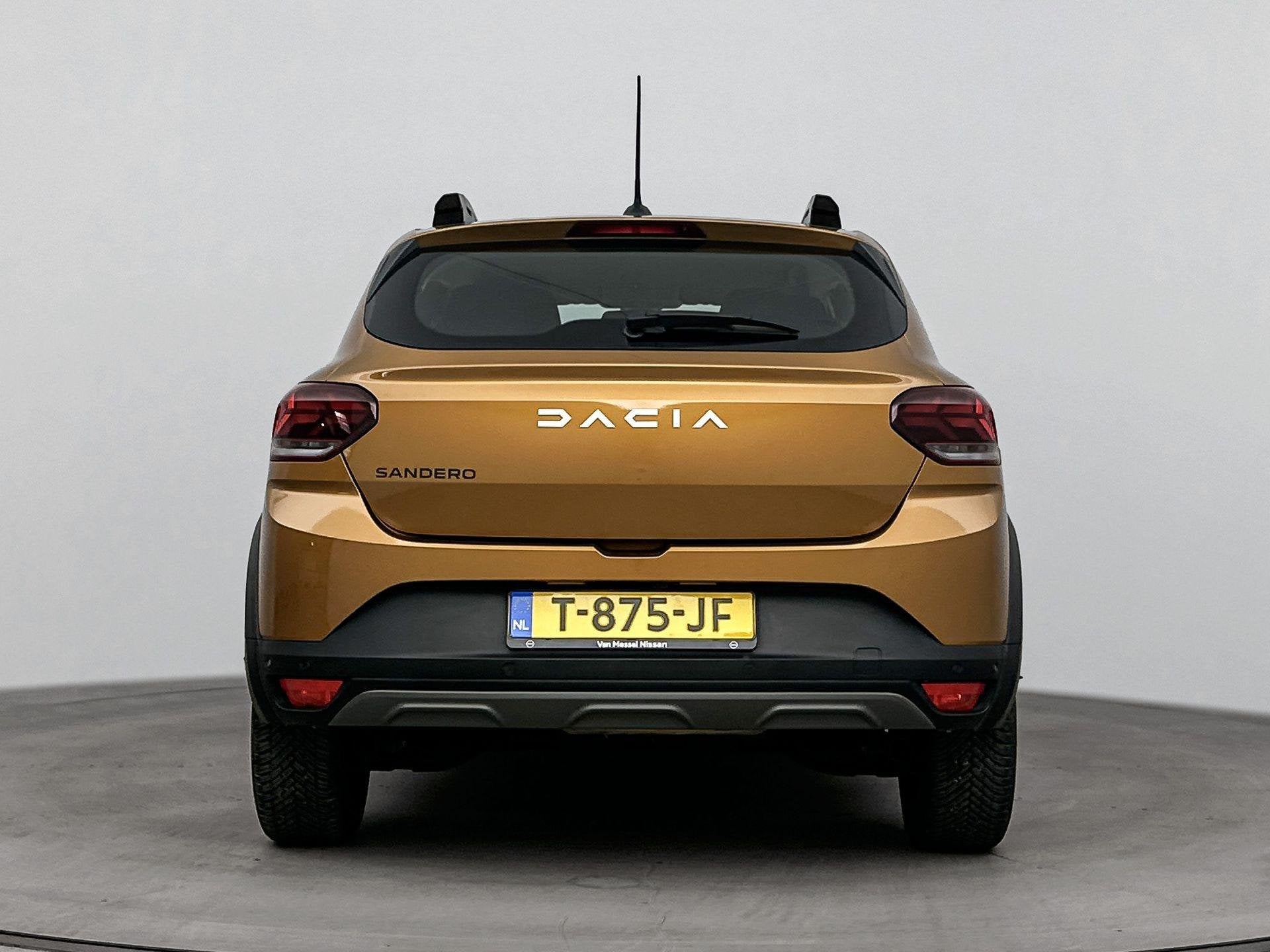 Dacia Sandero Stepway 1.0 TCe ECO-G Expression 100PK | Navig, Auto's, Gebruikt, Euro 6, Overige kleuren, 610 kg