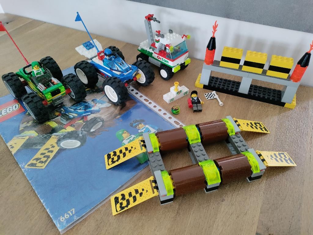Vintage Lego - 6617 Tough Truck Rally & 6602 Scorpion Buggy, Kinderen en Baby's, Speelgoed | Duplo en Lego, Ophalen of Verzenden