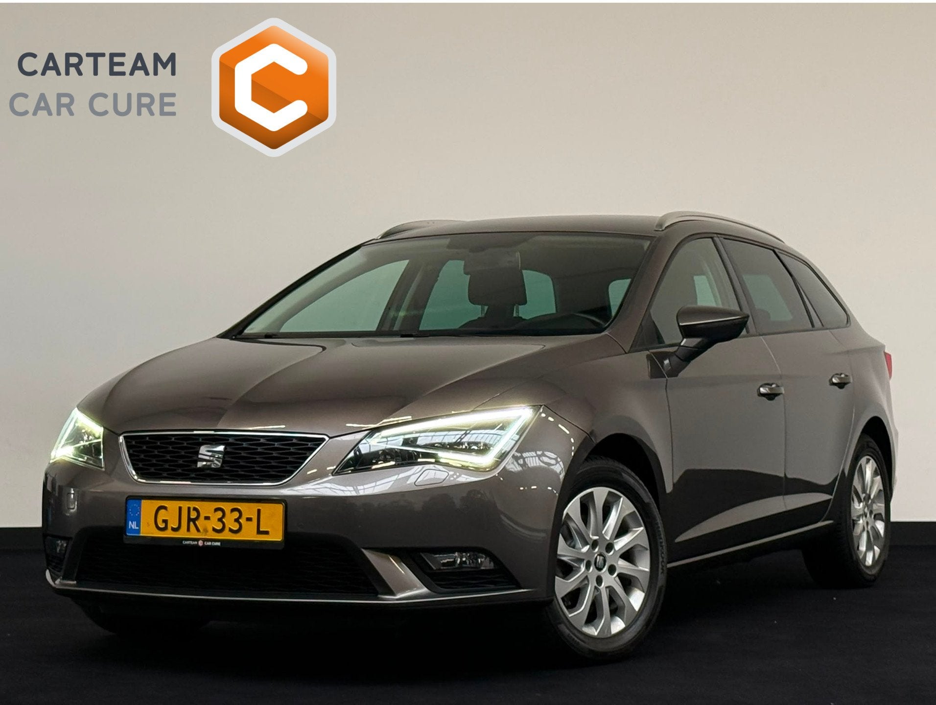 Seat LEON ST 1.2 TSI LED | CC | CAMERA, Voorwielaandrijving, Stof, Gebruikt, 4 cilinders