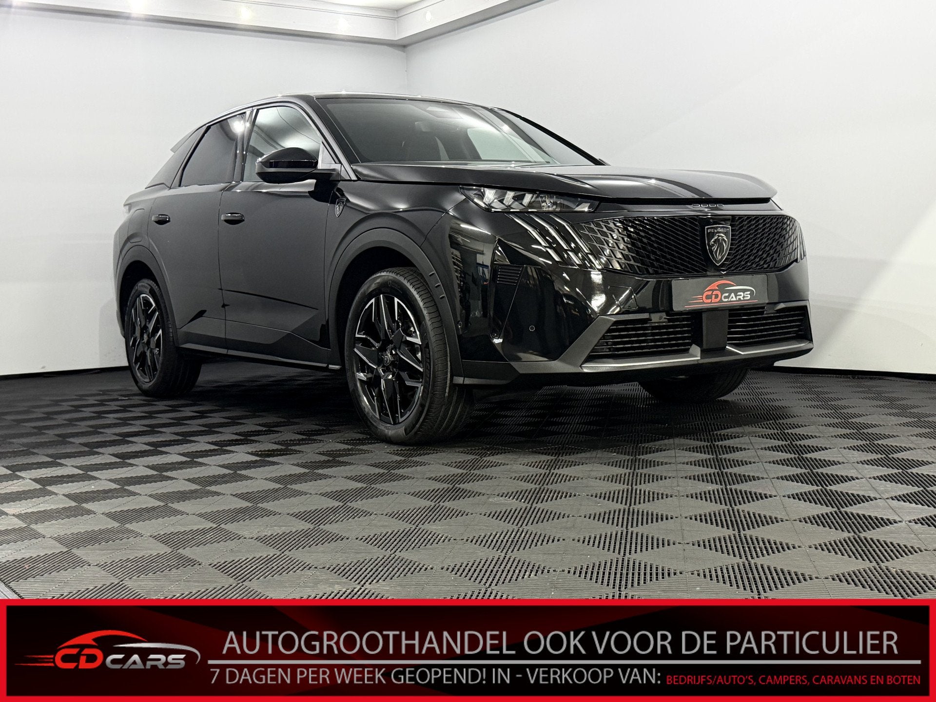 Peugeot 3008 1.2 Hybrid 136 GT 360 Camera, Navi, Half leder/, Gebruikt, 1199 cc, Zwart, Bedrijf