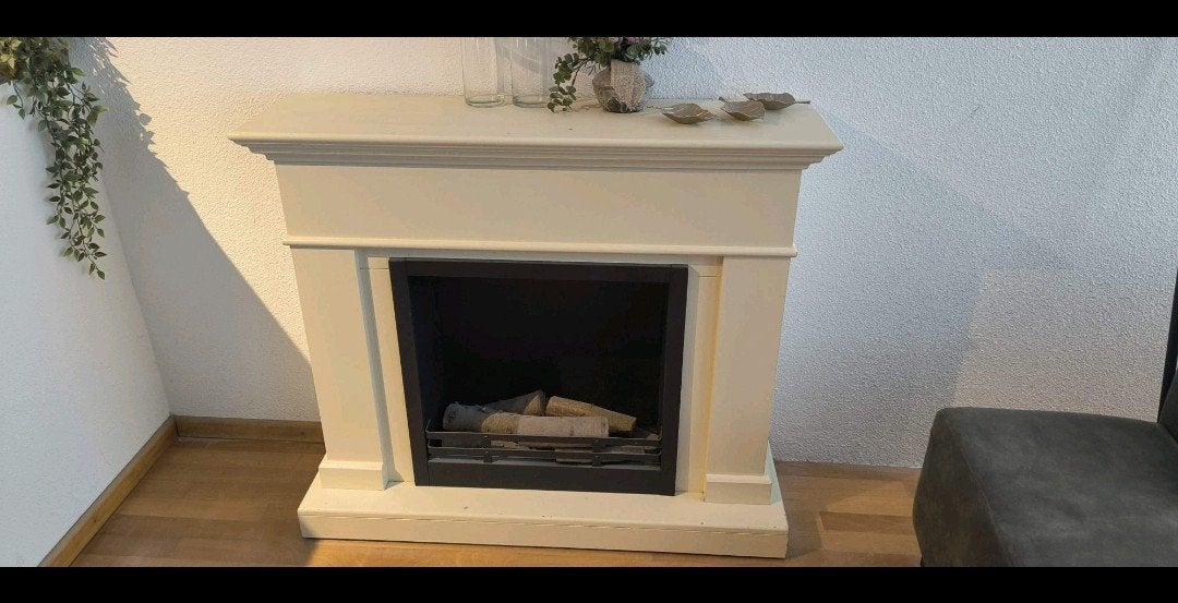 witte MDF sfeerschouw met bio-ethanolbak
bio-ethano, Ophalen, Gebruikt, Vrijstaande haard, Gelhaard