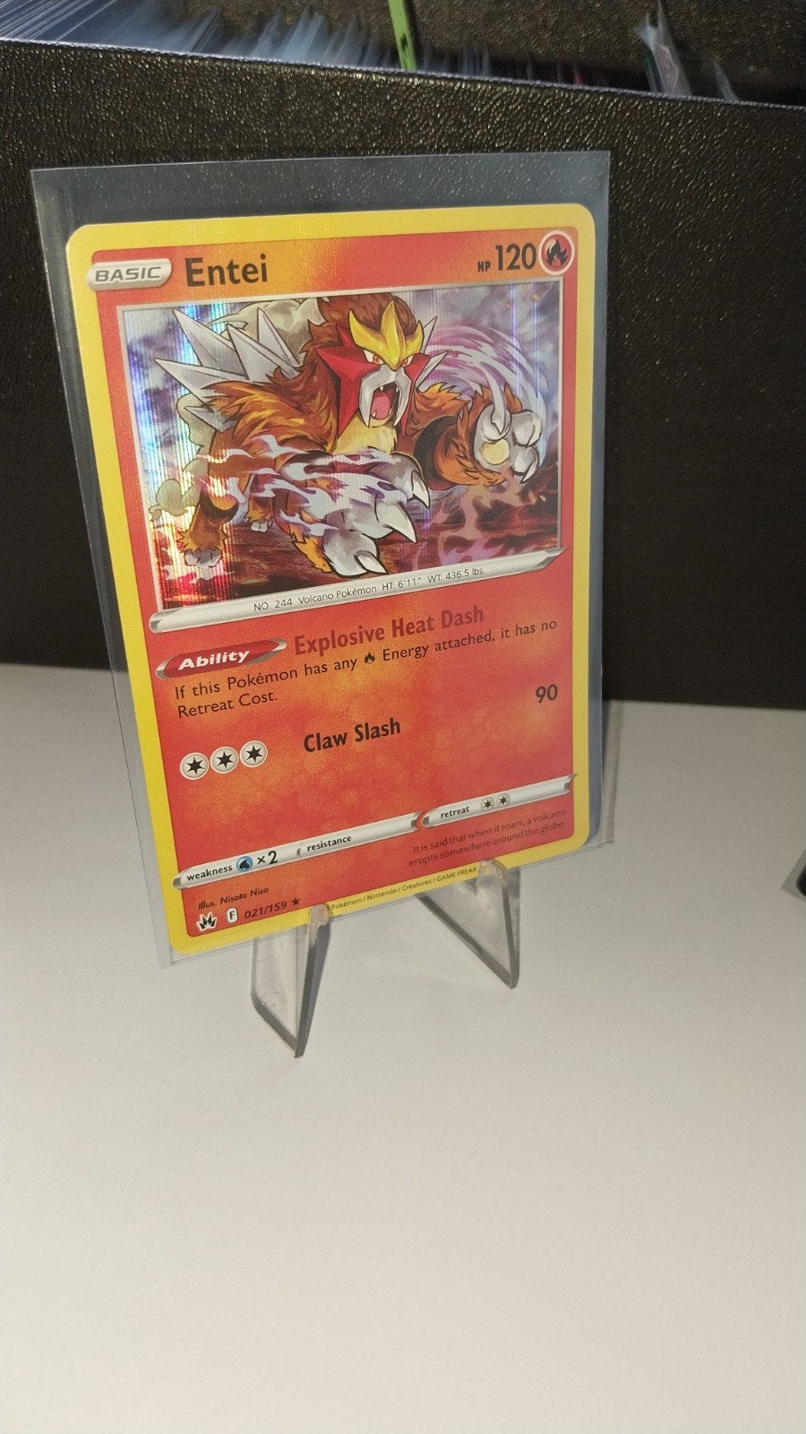 Entei  Crown Zenith 021/159 Holo, Ophalen of Verzenden, Zo goed als nieuw, Losse kaart, Foil